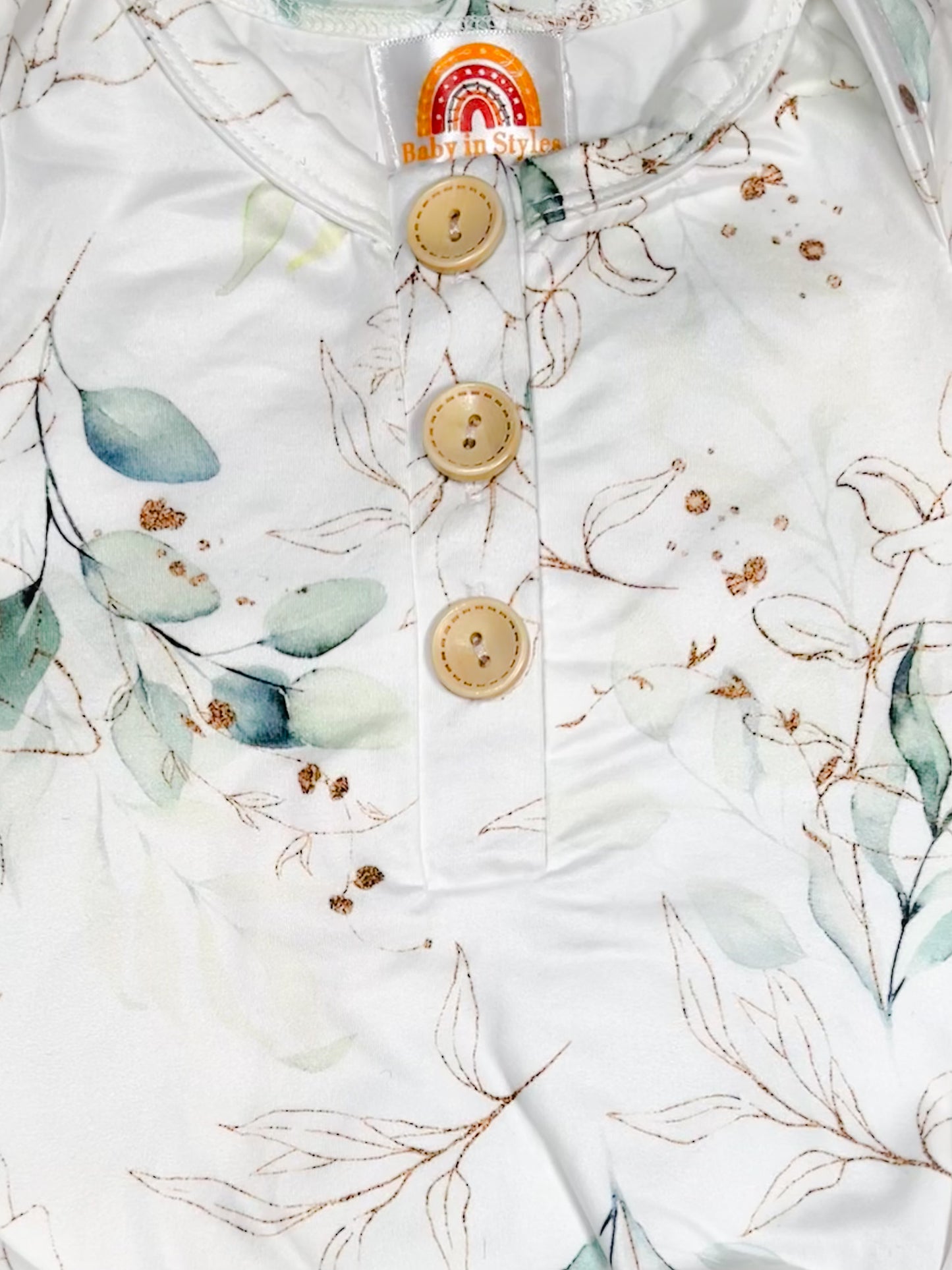 Knotted Baby Gown & Bow set, Eucalyptus-print (Newborn-3 Months Baby in Styles