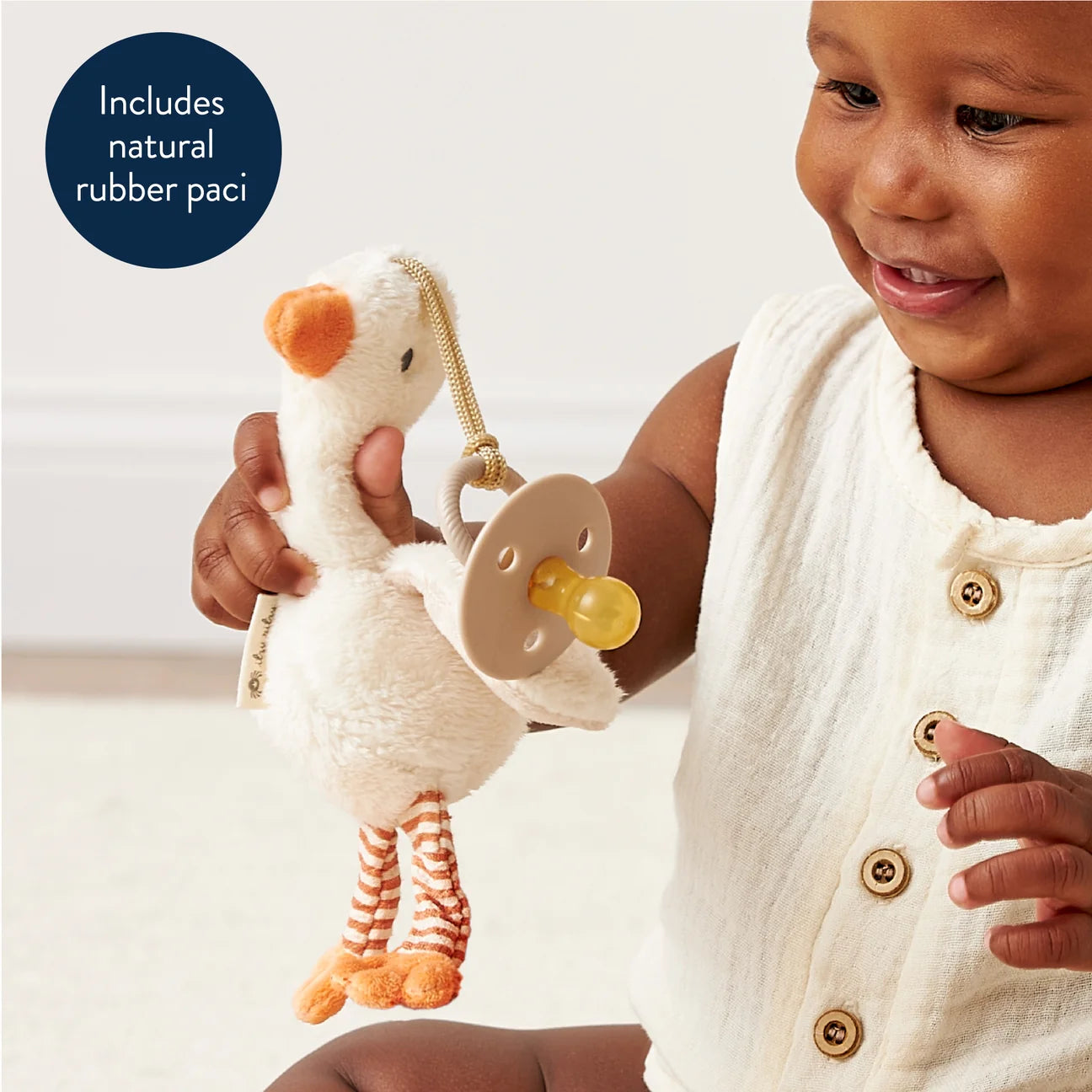 Bitzy Pal Natural Rubber
Pacifier & Plush