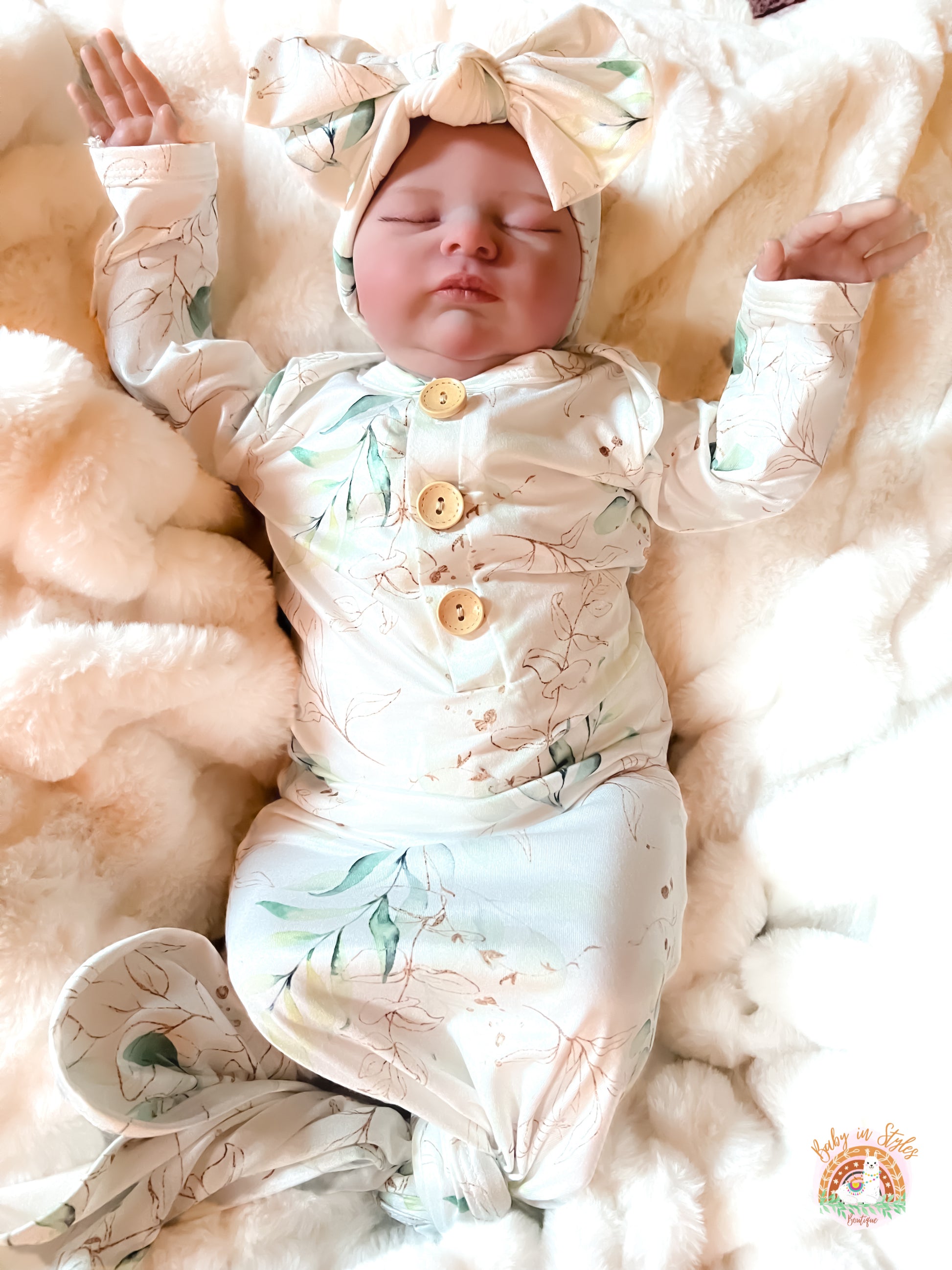 Knotted Baby Gown & Bow set, Eucalyptus-print (Newborn-3 Months Baby in Styles