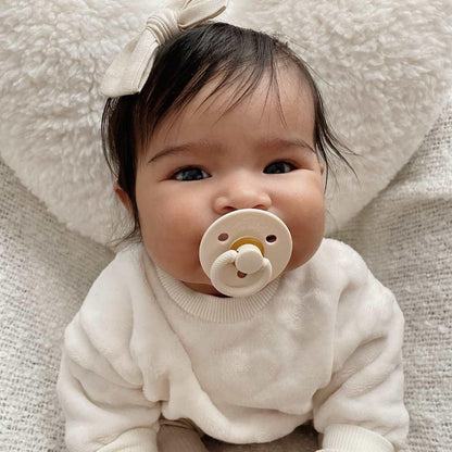 Itzy Soother™ Natural Rubber Pacifier Sets Baby in Styles
