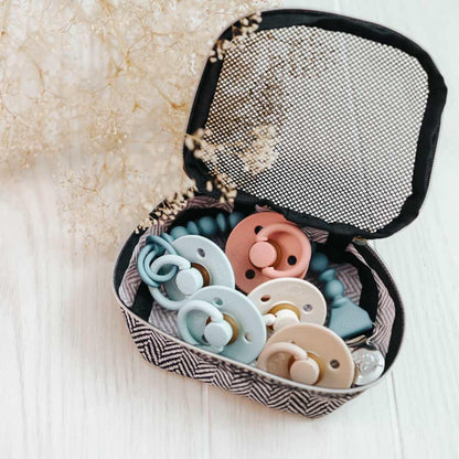 Itzy Soother™ Natural Rubber Pacifier Sets Baby in Styles