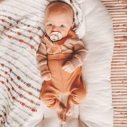 Itzy Soother™ Natural Rubber Pacifier Sets Baby in Styles