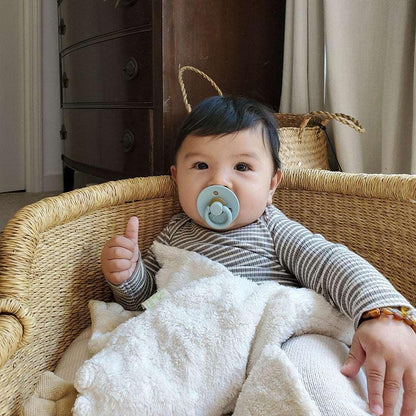 Itzy Soother™ Natural Rubber Pacifier Sets Baby in Styles