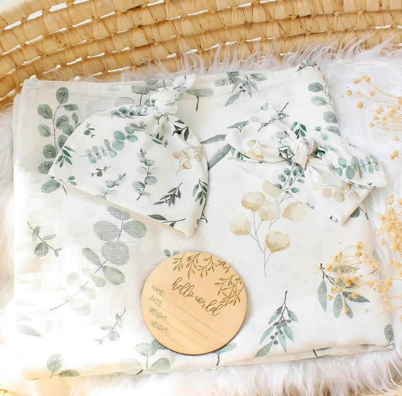 4 piece set 100% Organic Muslin Blanket "Eucalyptus"  Muslin Swaddle Set with Matching Hat, bow and Wooden Birt Announcement Baby in Styles