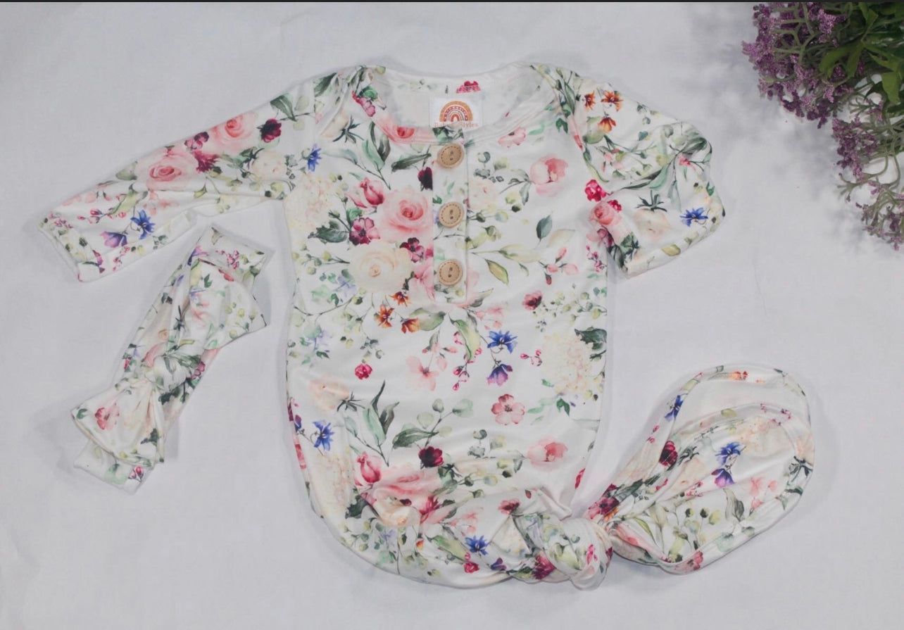 Ultra Soft Floral gardens knotted gown and bow set 0-3months Baby in Styles